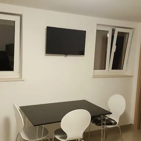 Apartment 6828c