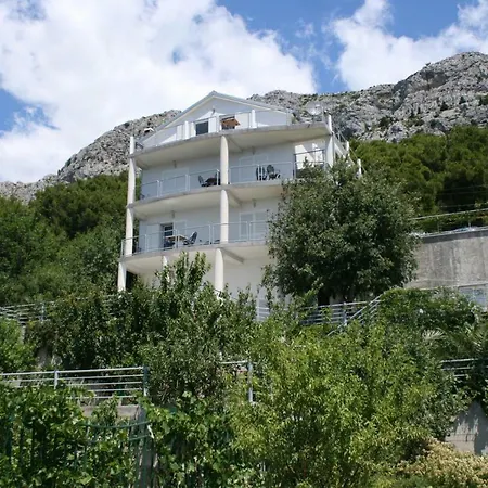 6828c Apartment